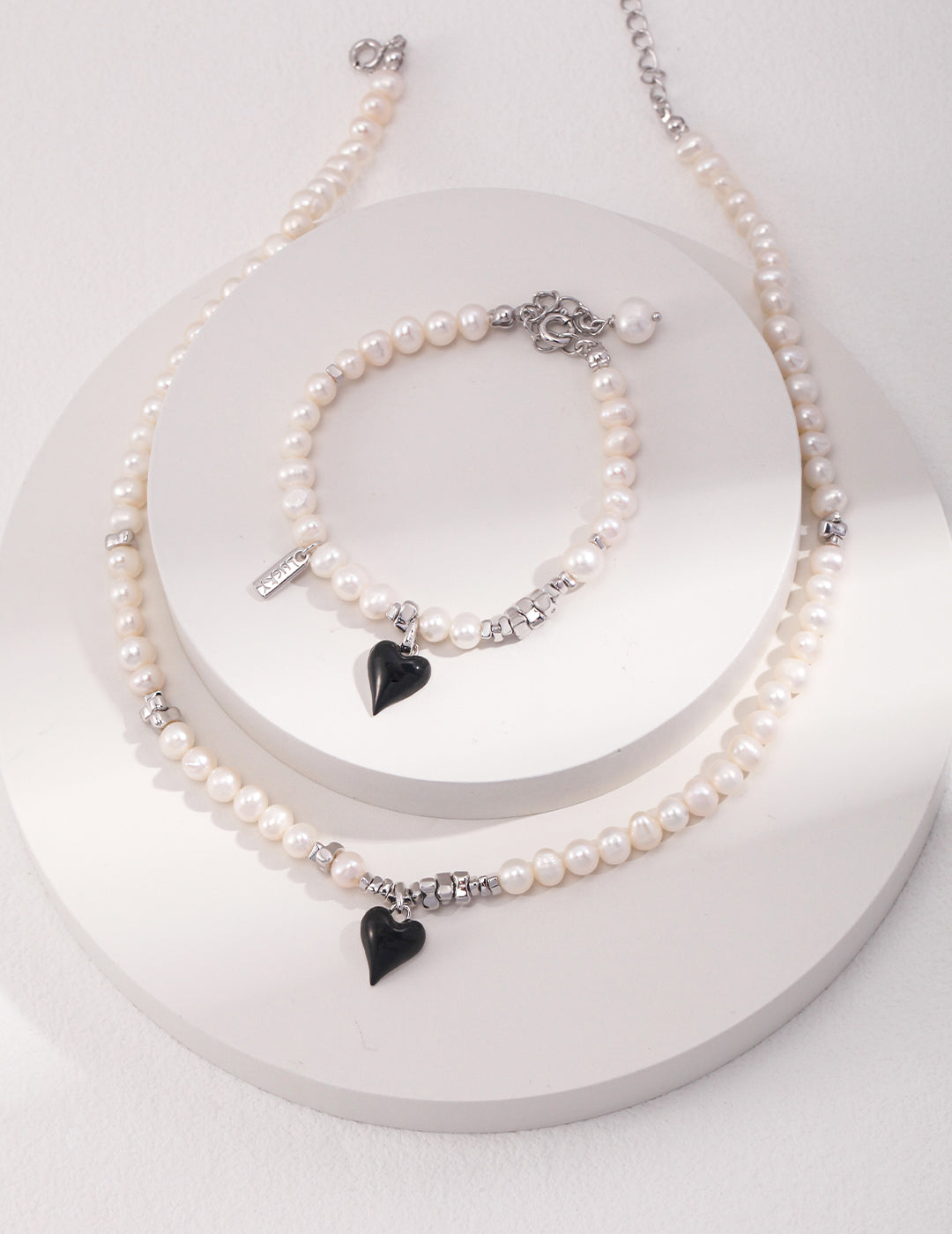 Spades Series-Sterling Silver Drop Glazed Pearl Necklace